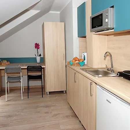 Park Apartment *